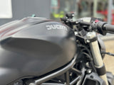 Monster 821 | "Dépôt Vente"
