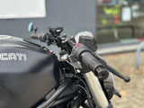 Monster 821 | "Dépôt Vente"